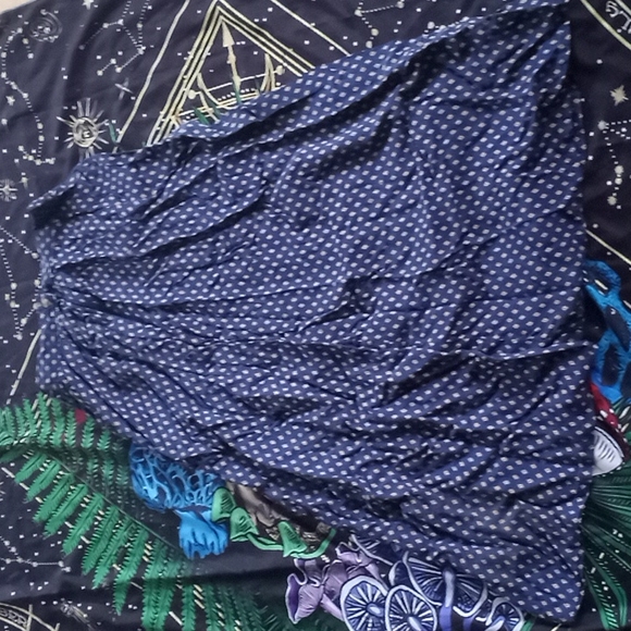 Skirt - Picture 1 of 3